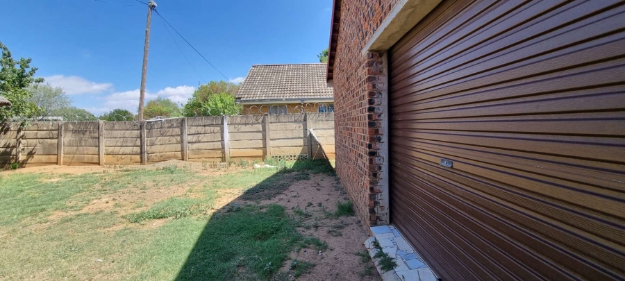 4 Bedroom Property for Sale in Fichardt Park Free State